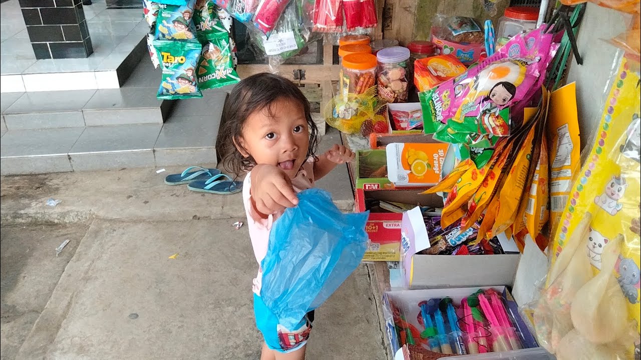 Borong jajanan di warung part 8 
