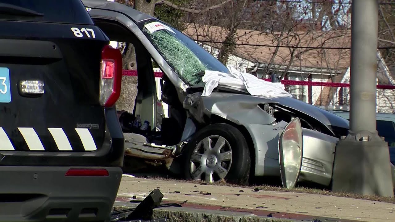 Multiple people injured in Braintree crash