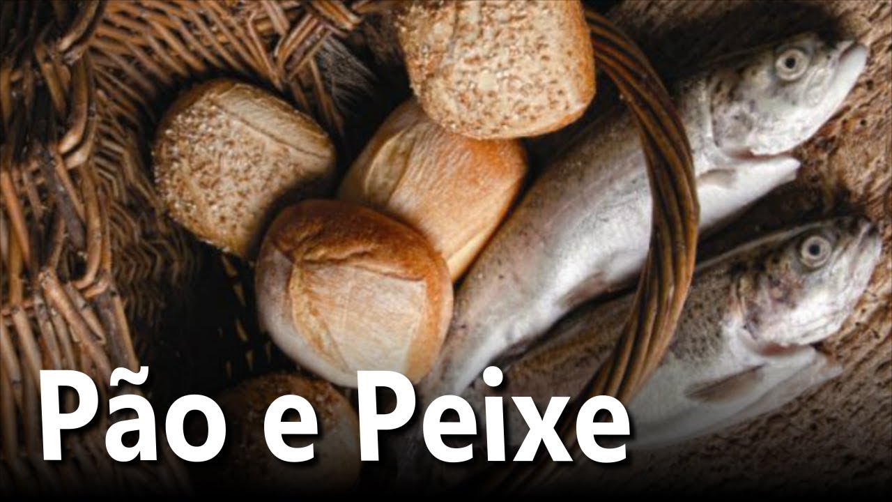 110 - S&oacute; temos sete p&atilde;es e alguns peixinhos para saciar esta multid&atilde;o...