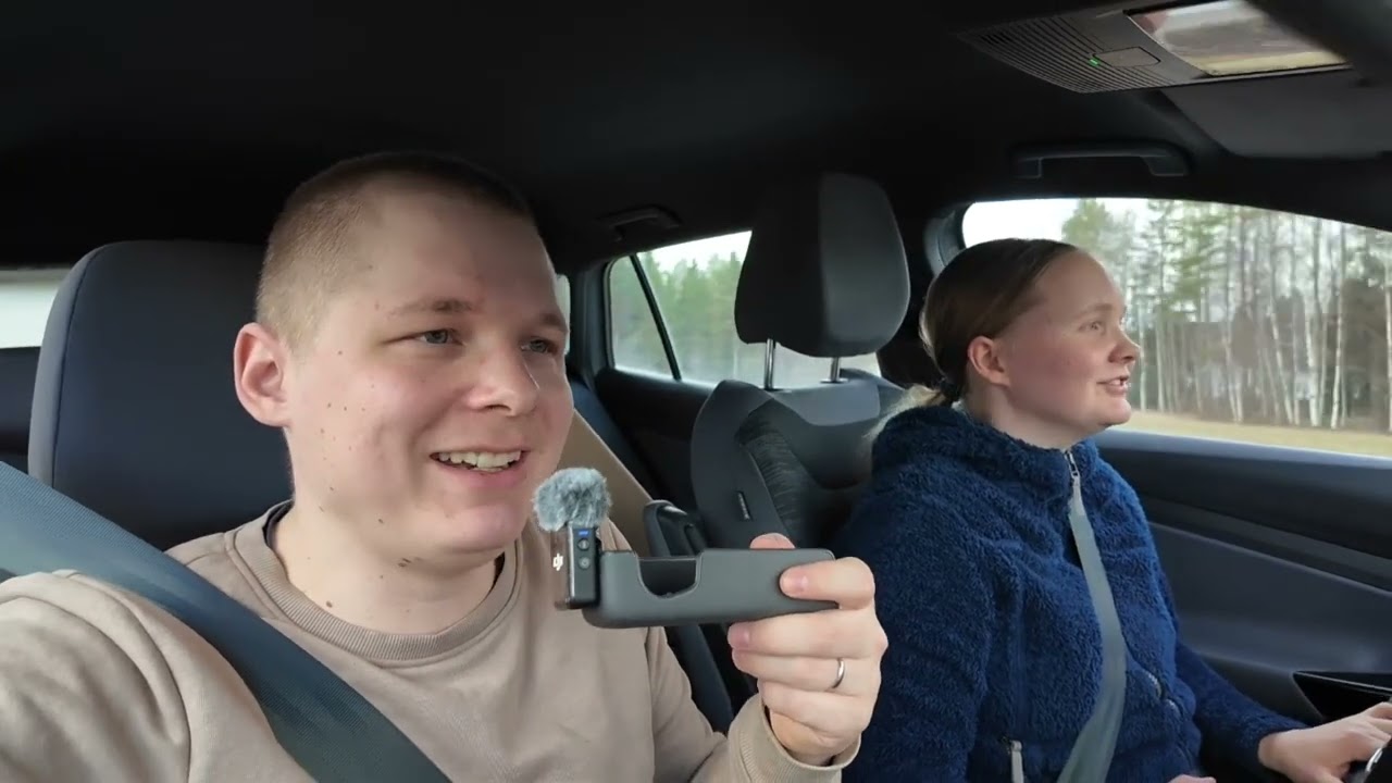 Sisko ajaa sähköautolla ekaa kertaa
