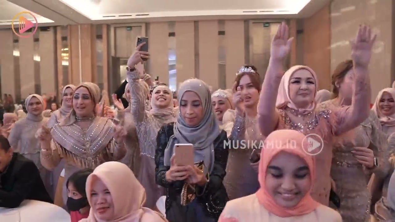 El Corona feat Muqadam   Pantun Janda Ami Hadi Cover #LivePerform