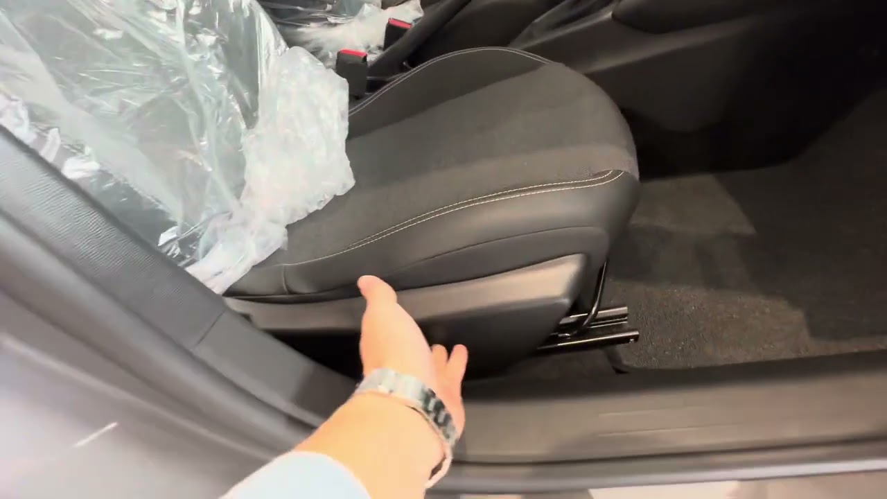 PEUGEOT 208 ALLURE 25/25 (com opcionais)