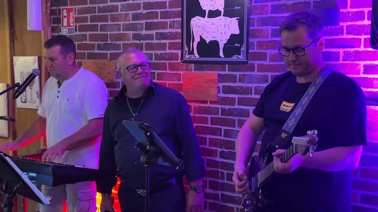 O  DIVIN  présente en concert spéciale Johnny  JEAN-MARC WAUTERS  et ses Musiciens  vidéo 3