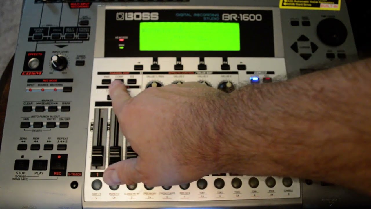 Boss BR-1600CD Test Mode