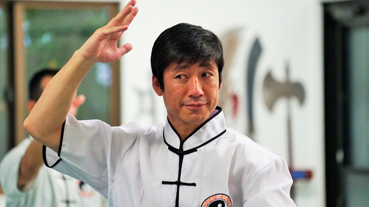 Karate master learns Tai-chi, Tatsuya Naka (JKA)