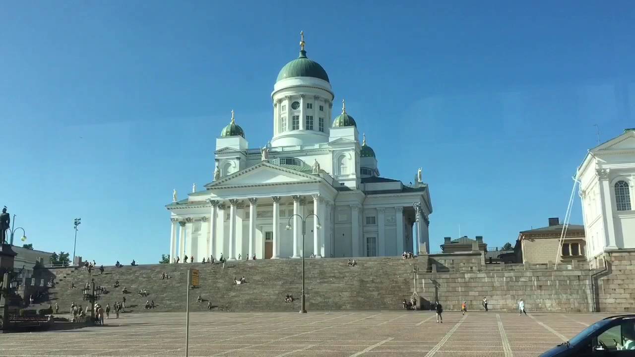 Raitiovaunuja Helsingissä 2016