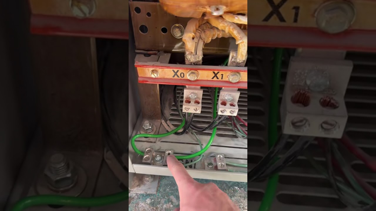 How to fix a floating neutral. #electrician #electrical #troubleshooting #diy #howto #sparky #easy 