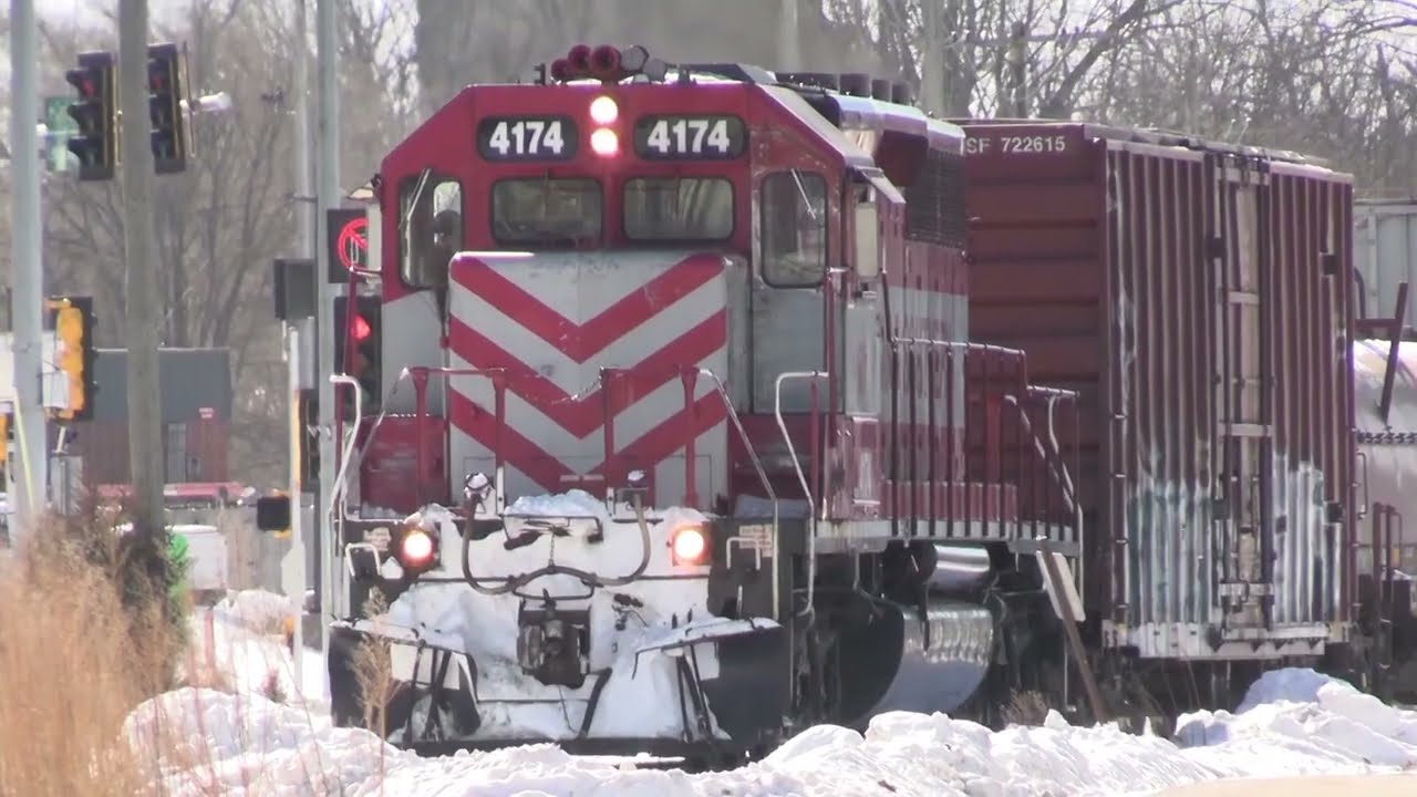 UPRR Local WSOR Train Building & Light Power At Janesville Wisconsin