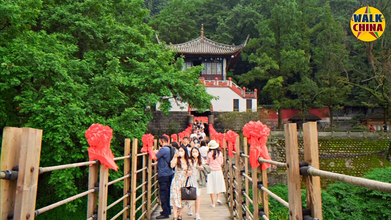 Dujiangyan Scenic Area Walking Tour in 4K | 中國·都江堰風景區