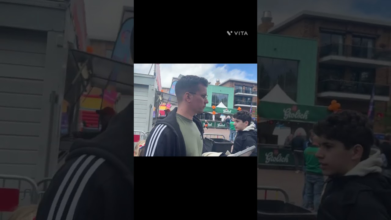 Koningsdag vieren 🥳 in Netherland#koningsdag#oranjedag#celebration#netherlands#youtubeshorts
