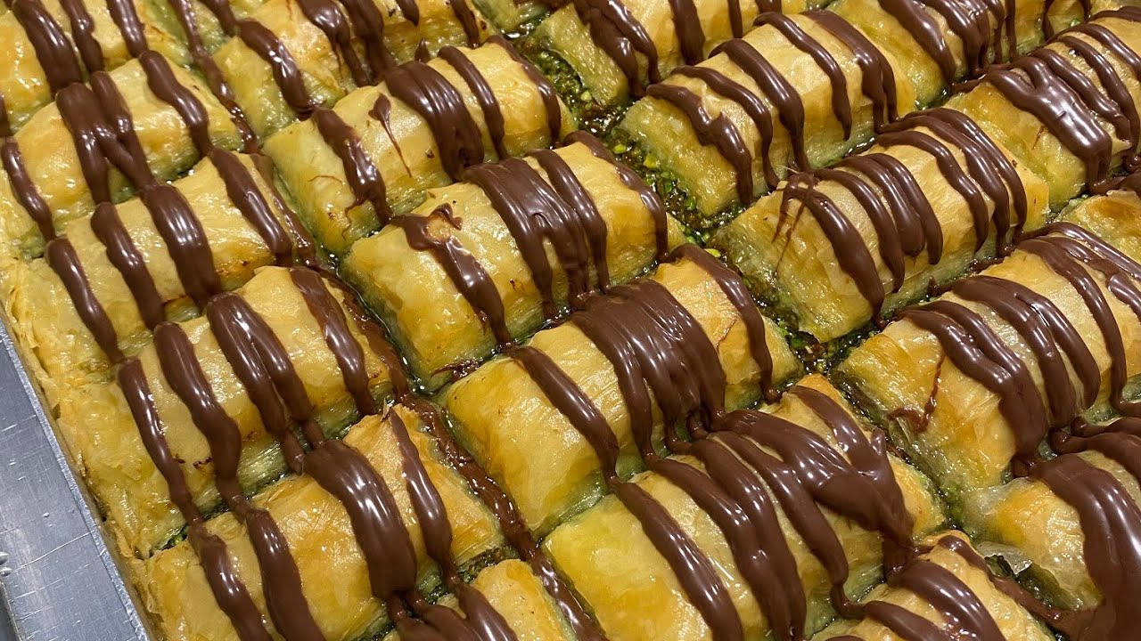 DUBAİ BAKLAVASI..!!! DEMO çalışması😋👌abone olmayı unutmayın!#baklava#dubaiçikolatası#keşfet