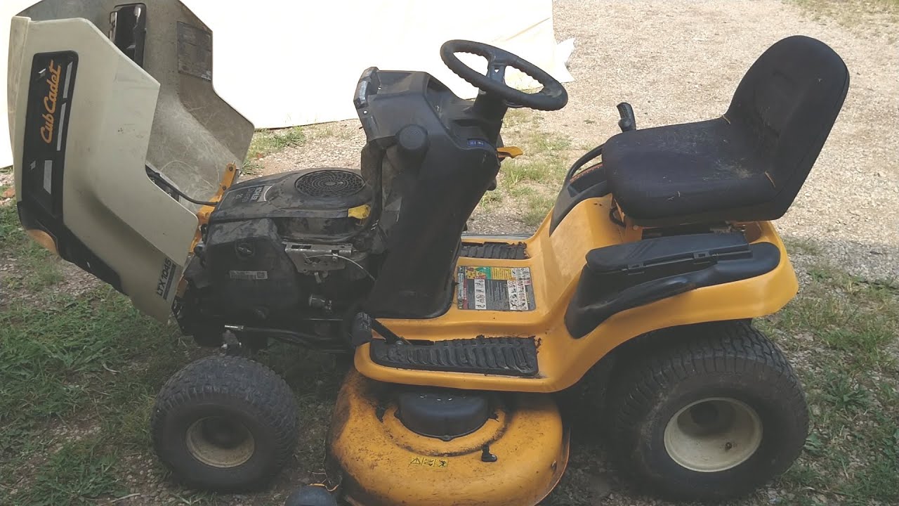 Как заменить прокладку головки блока цилиндров Cub Cadet на газонокосилке Riding
