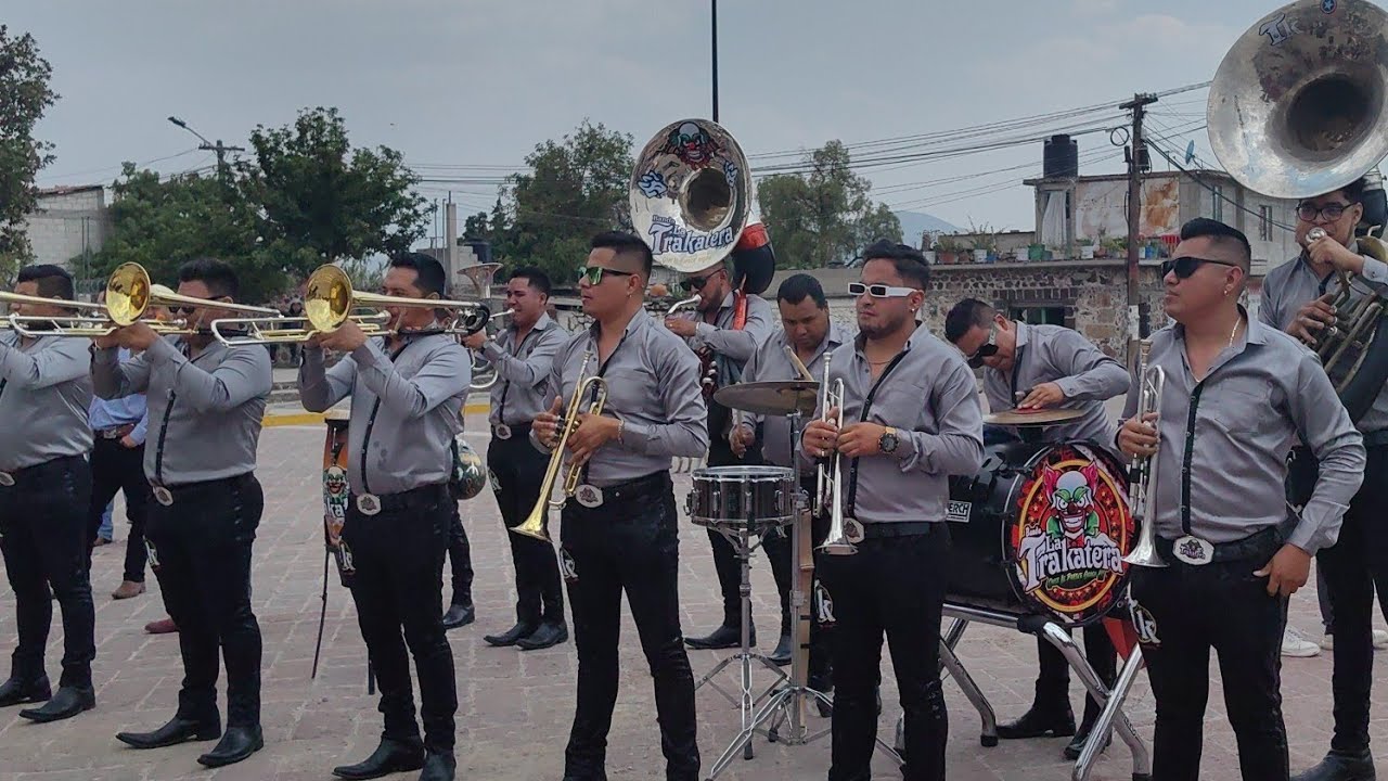 BANDA LA TRAKATERA, Son del Pistolero, Ordeñando la Vaca, Burro Loco