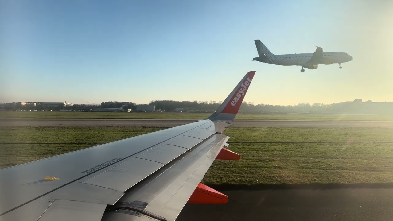 EasyJet Full Taxi & Takeoff - London Gatwick 