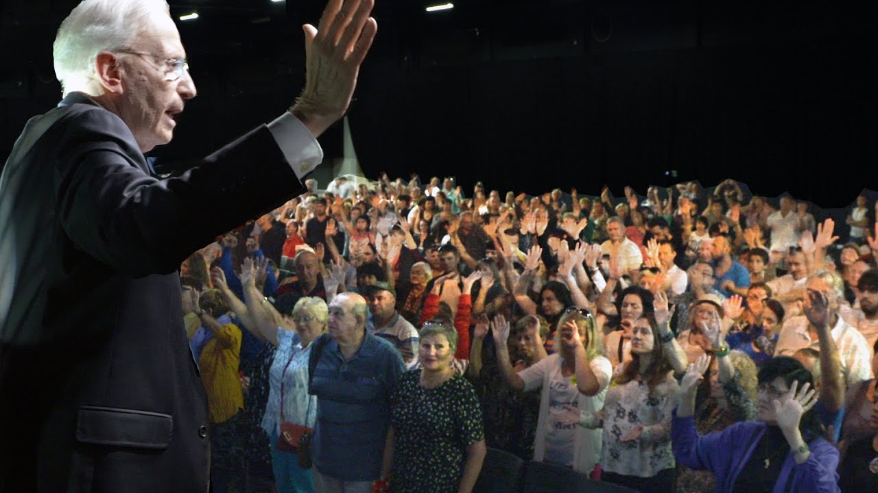 3,100 Israeli Jews Saved! Ancient Door of Evangelism Has Opened! | Sid Roth's It's Supernatural!