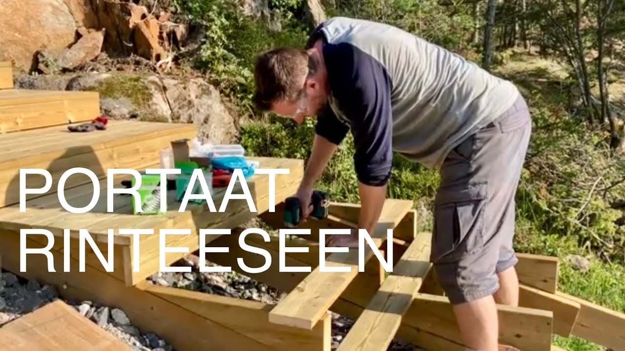 M&ouml;kkipihan remontti #4: Portaat rinteeseen parkkipaikalta m&ouml;kkipihaan @KRANTTUTANTTU