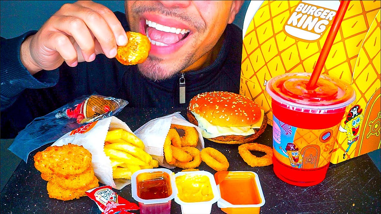 ASMR | BURGER KING CHICKEN NUGGETS CHEESEBURGERS ONION RINGS FRIES | KIDS TOY DRINK DIPPING SAUCES