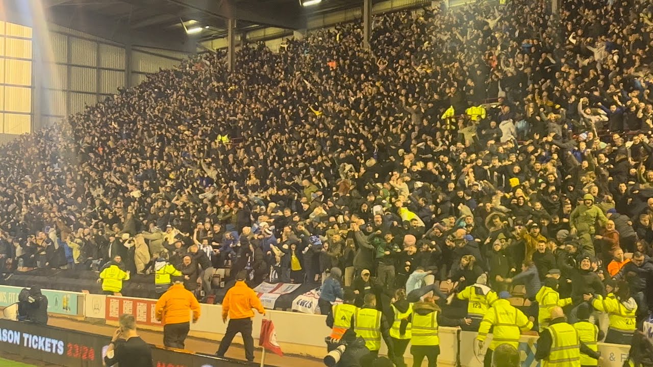 Awesome away support from 5,000 SWFC fans (including Famewo aha)