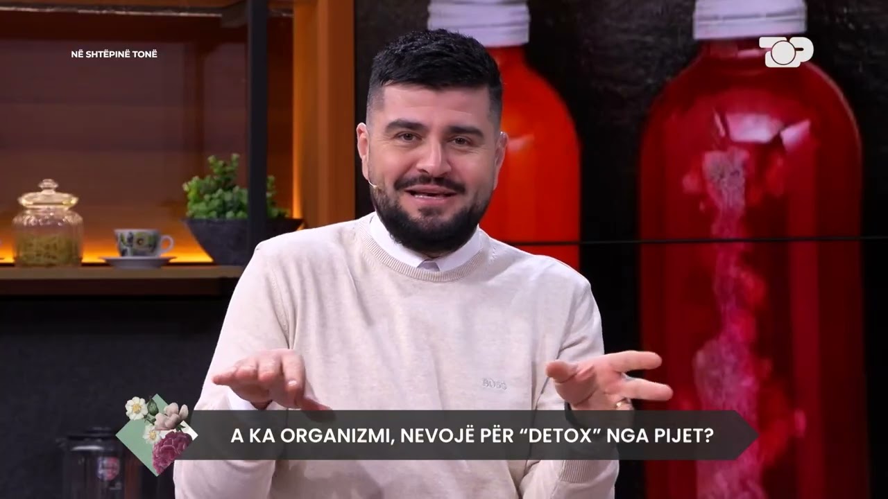 Uji me limon në mëngjes. Nutricionistja hedh poshtë këtë pije