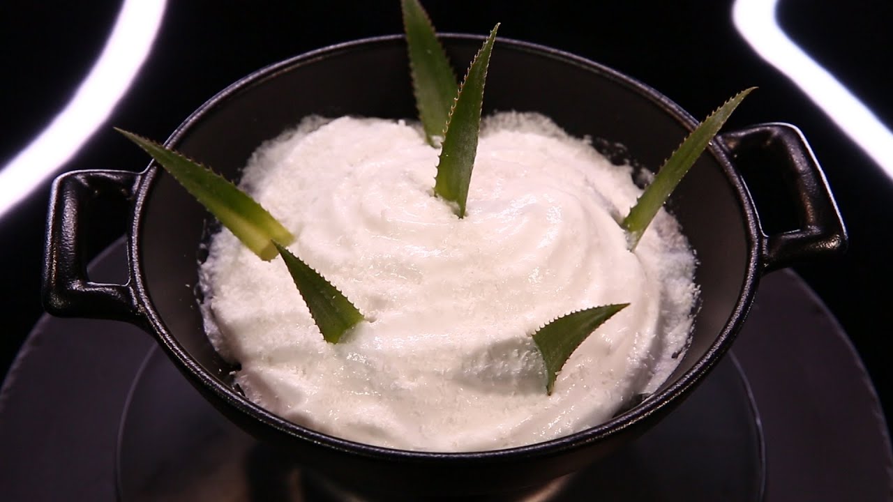 Panacotta basilic, ananas rôti, émulsion de coco par Christophe Michalak (#DPDC)