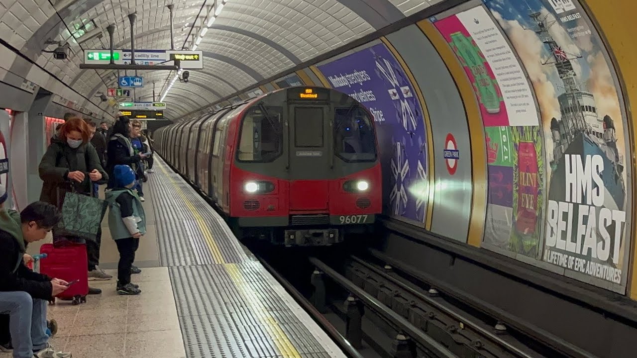 Jubilee Line journey London Bridge to Waterloo