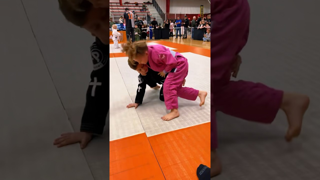 The Grin Reaper, Lovely Lucy, shows no mercy as she submits her opponents🩷💪#bjj #mma #ufc #espn