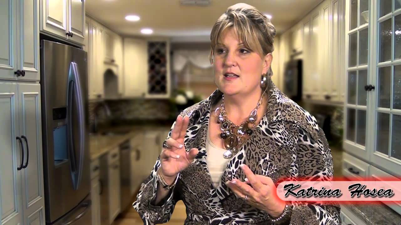 What qualities should I look for in a remodeling contractor?