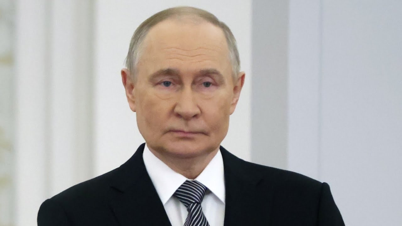 Russia's war machine buckles as economic pain deepens