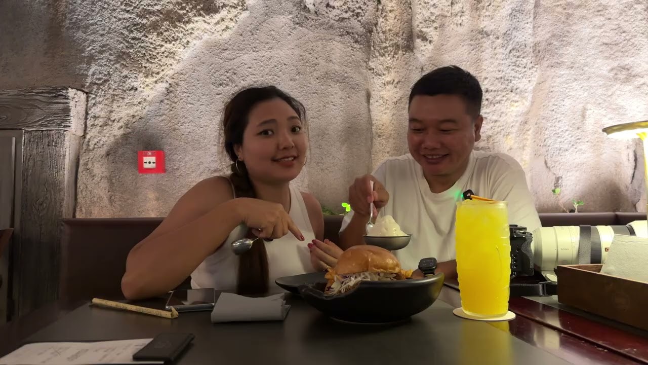 Dining in a JUNGLE CAVE! 🌿 🦇 | Cavern Restaurant at Wildlife Rainforest Asia
