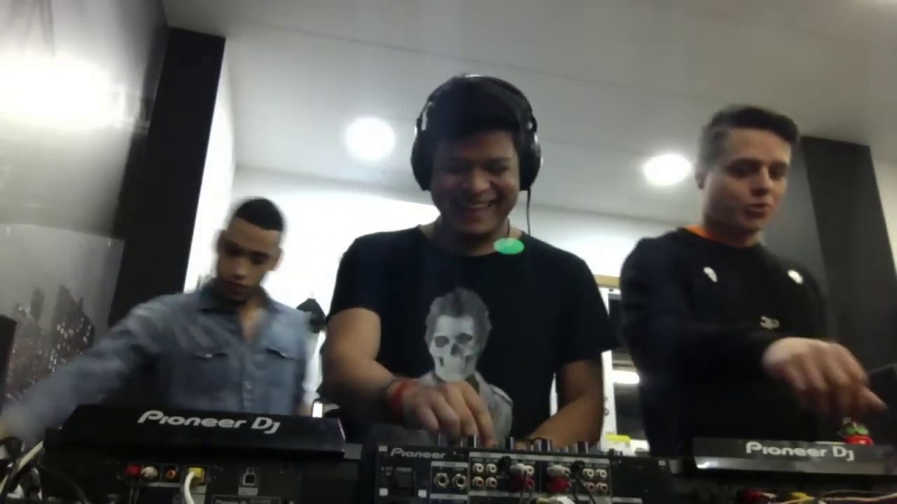 2Qi #Livestream at @ Eleggan7za. Valencia, Spain. 18012020