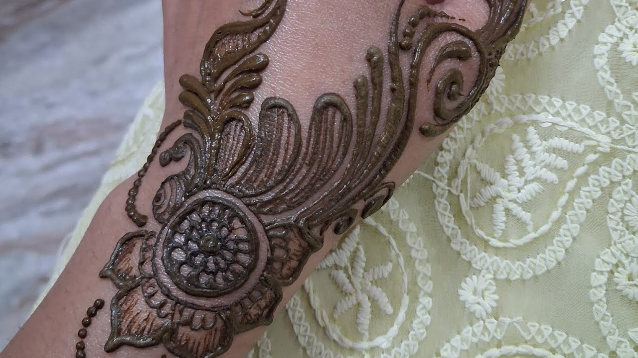 Back hand mehndi design 2026||Simple mehndi design step by step||@Priyamehndi22