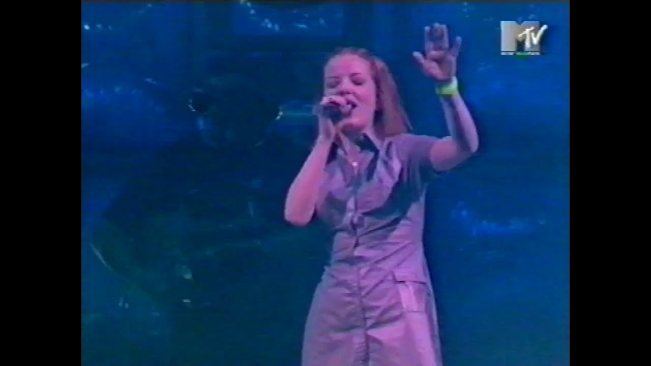 Garbage  - Only Happy When It Rains (Reading Festival, August 30th, 1998)