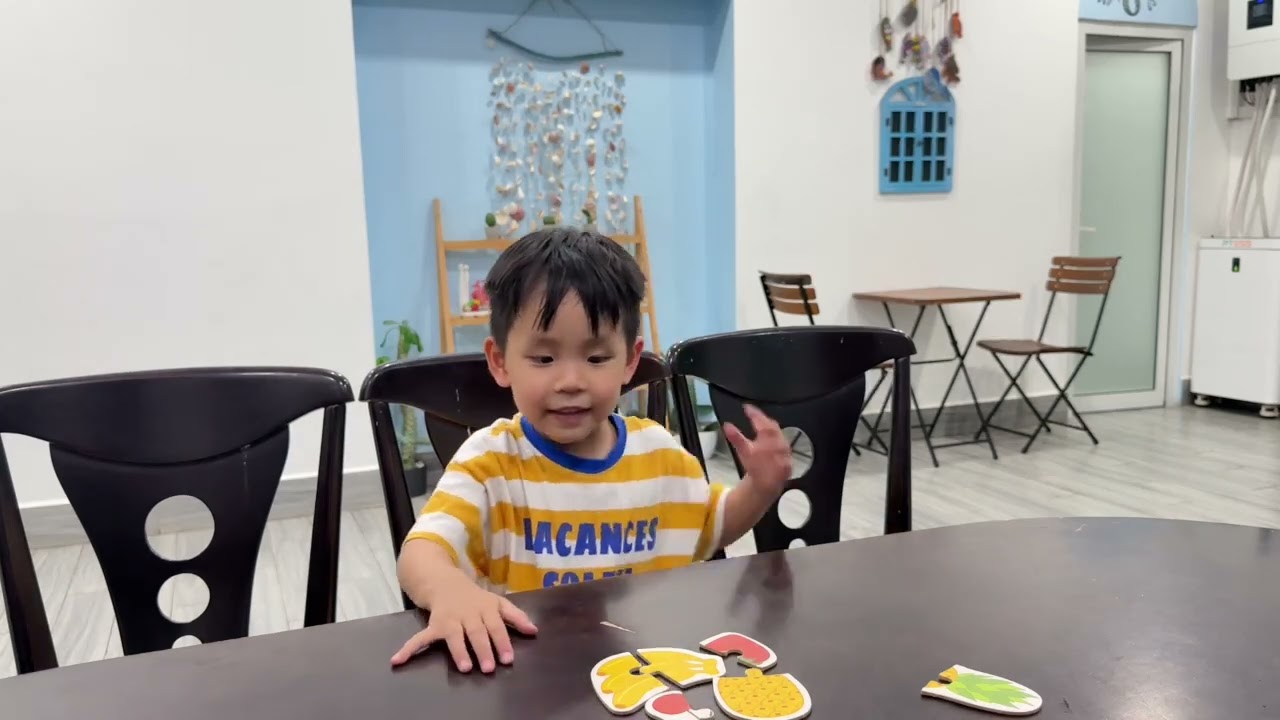 Tiếng Anh Giao Tiếp Phan Thiết: Kien practices talking about Fruits