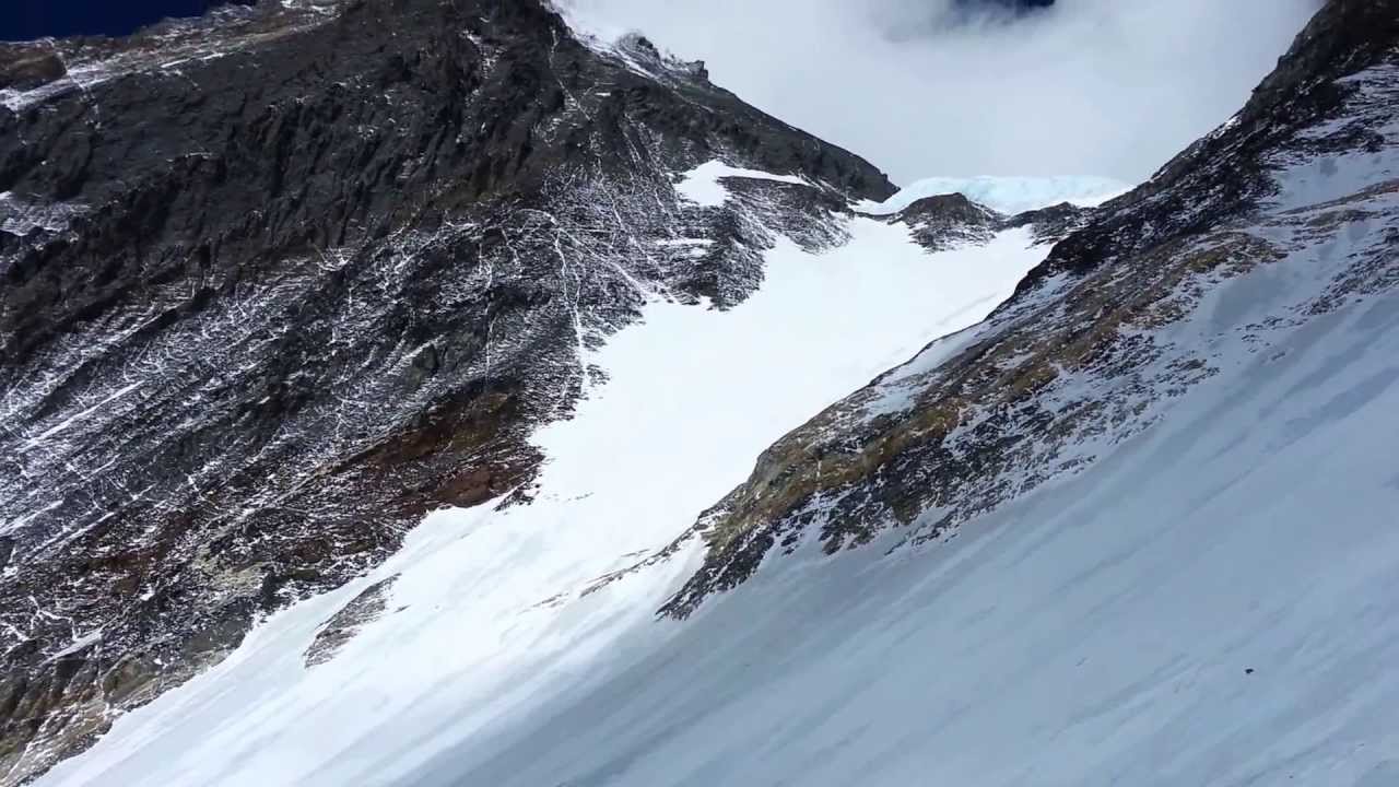 Everest 30.04.2013 zachodnia ściana Lhotse.