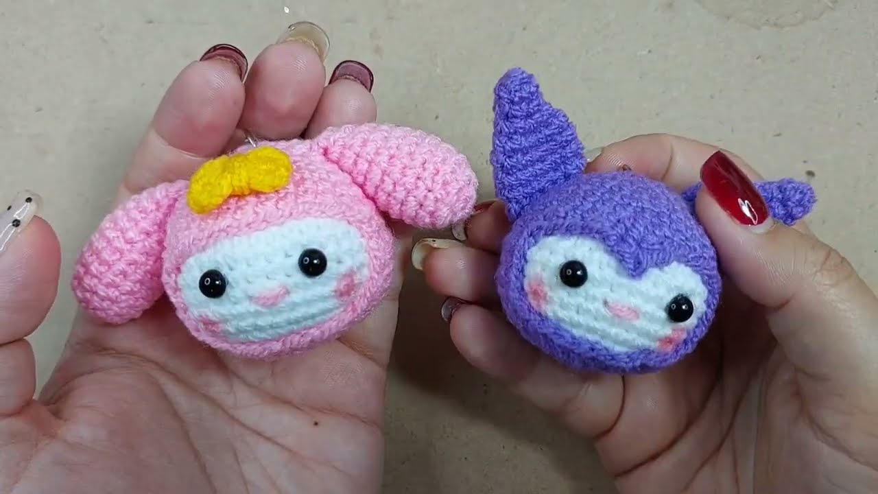 آموزش قلاب بافی جاسوییچی کرومی و ملودی/ crochet Keychain kuromi and melody