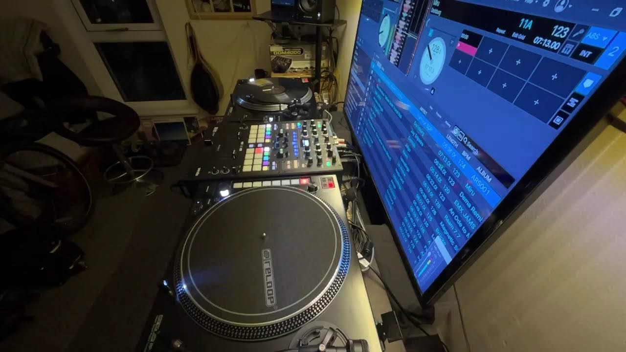 Deep and Dark Techno, Dub House Grooves | Spotify/Serato DJ Mix with Control Vinyl