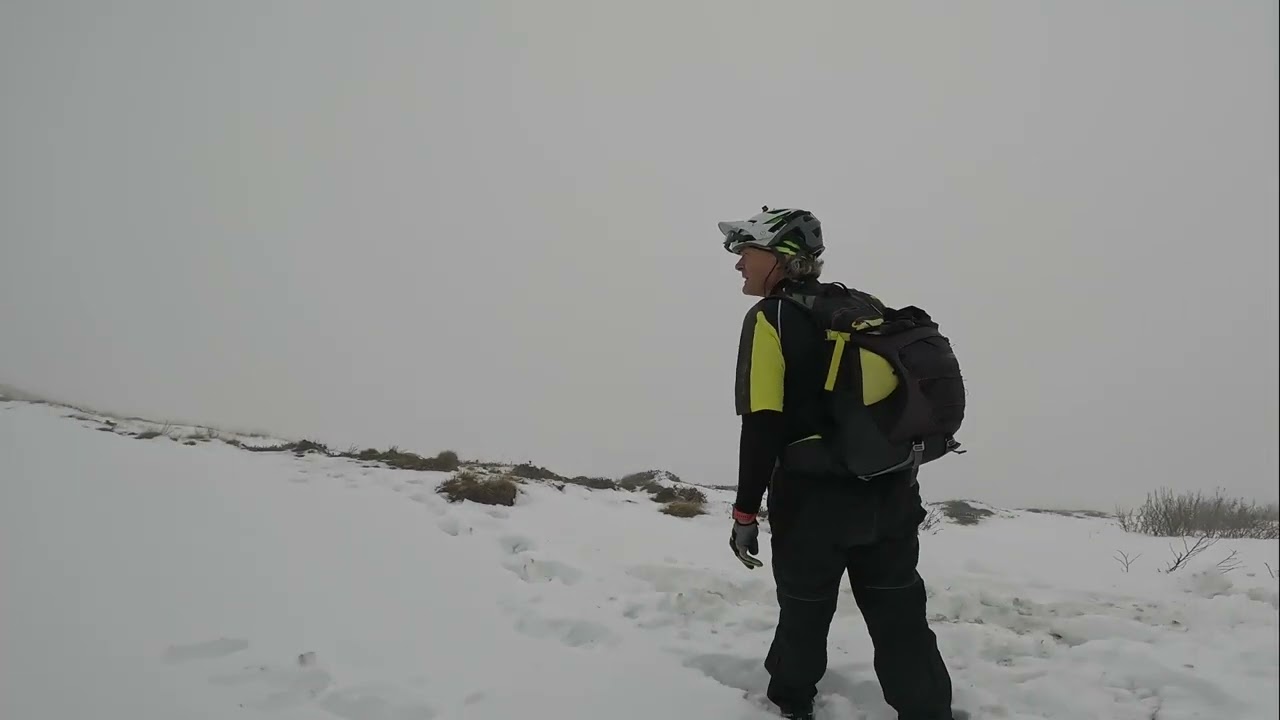 Da Porlezza(Como) al Rifugio Garzirola......prima neve