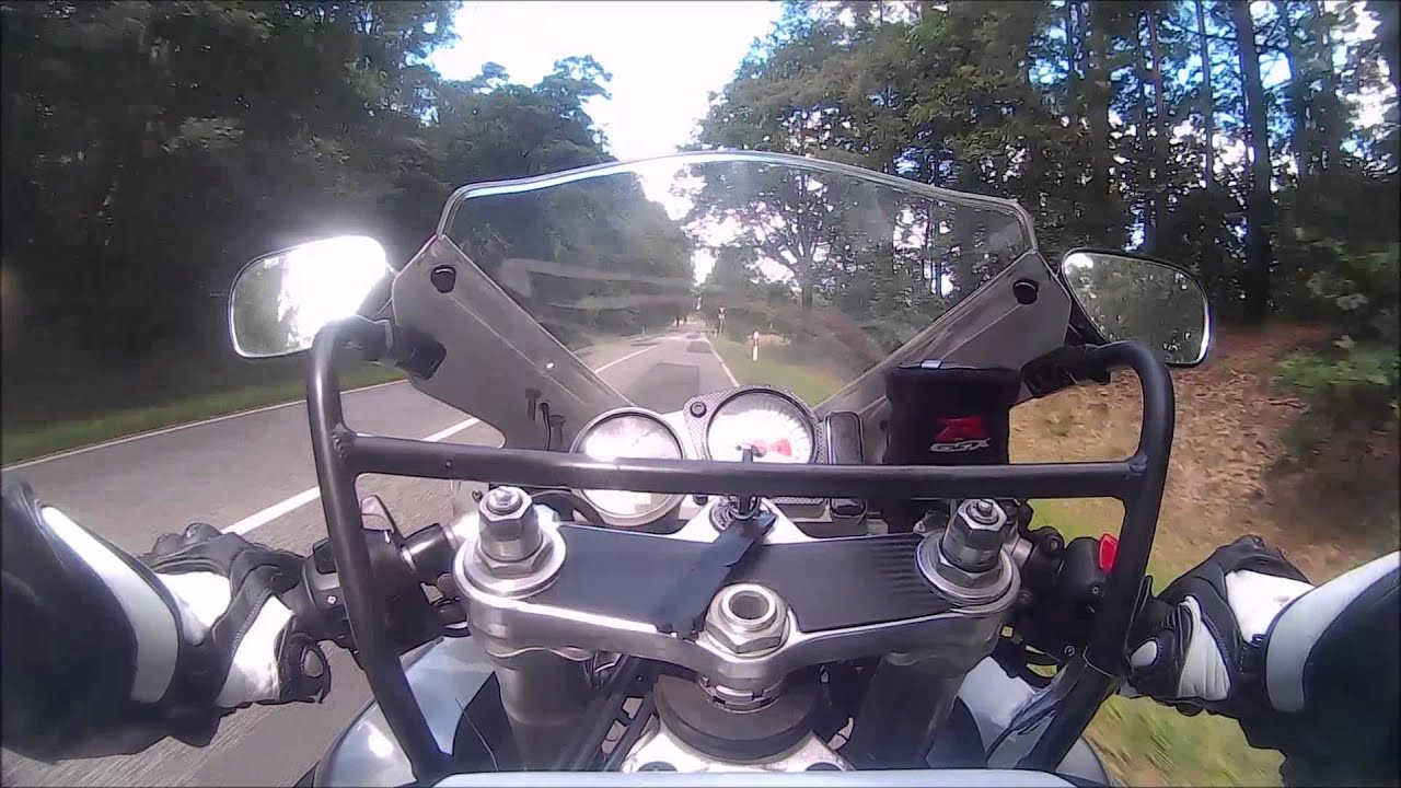 Suzuki GSX R 750 Srad Test