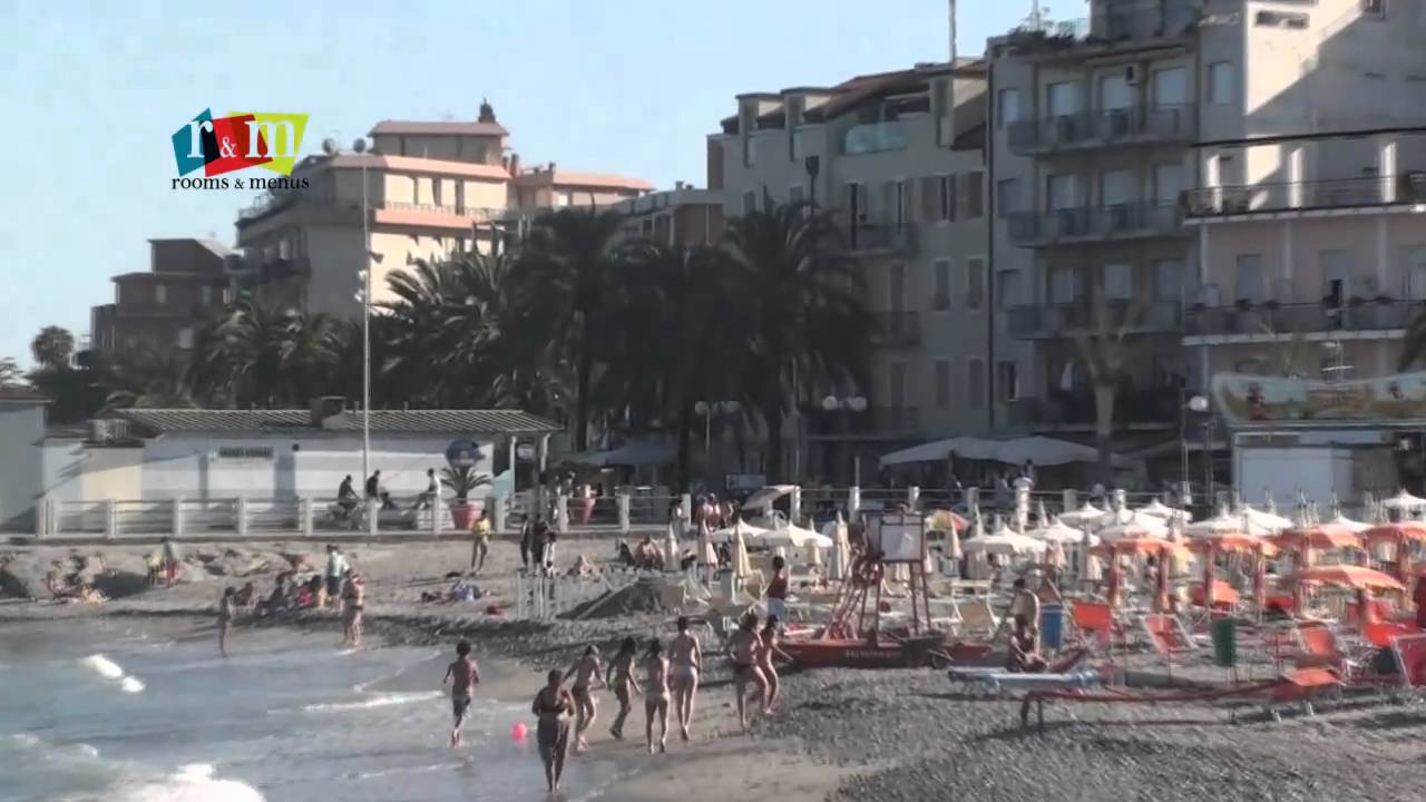 Albenga Seaside - Italy by Rooms and Menus
