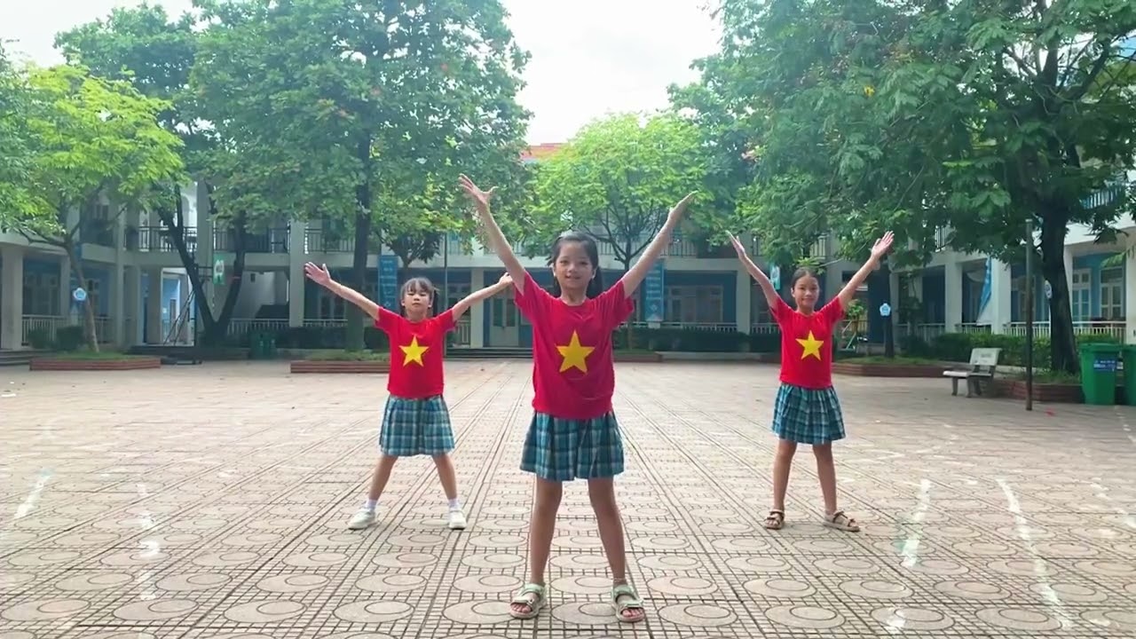 Video mẫu nhảy dân vũ Những trái tim Việt Nam -Tiểu học Phúc Diễn