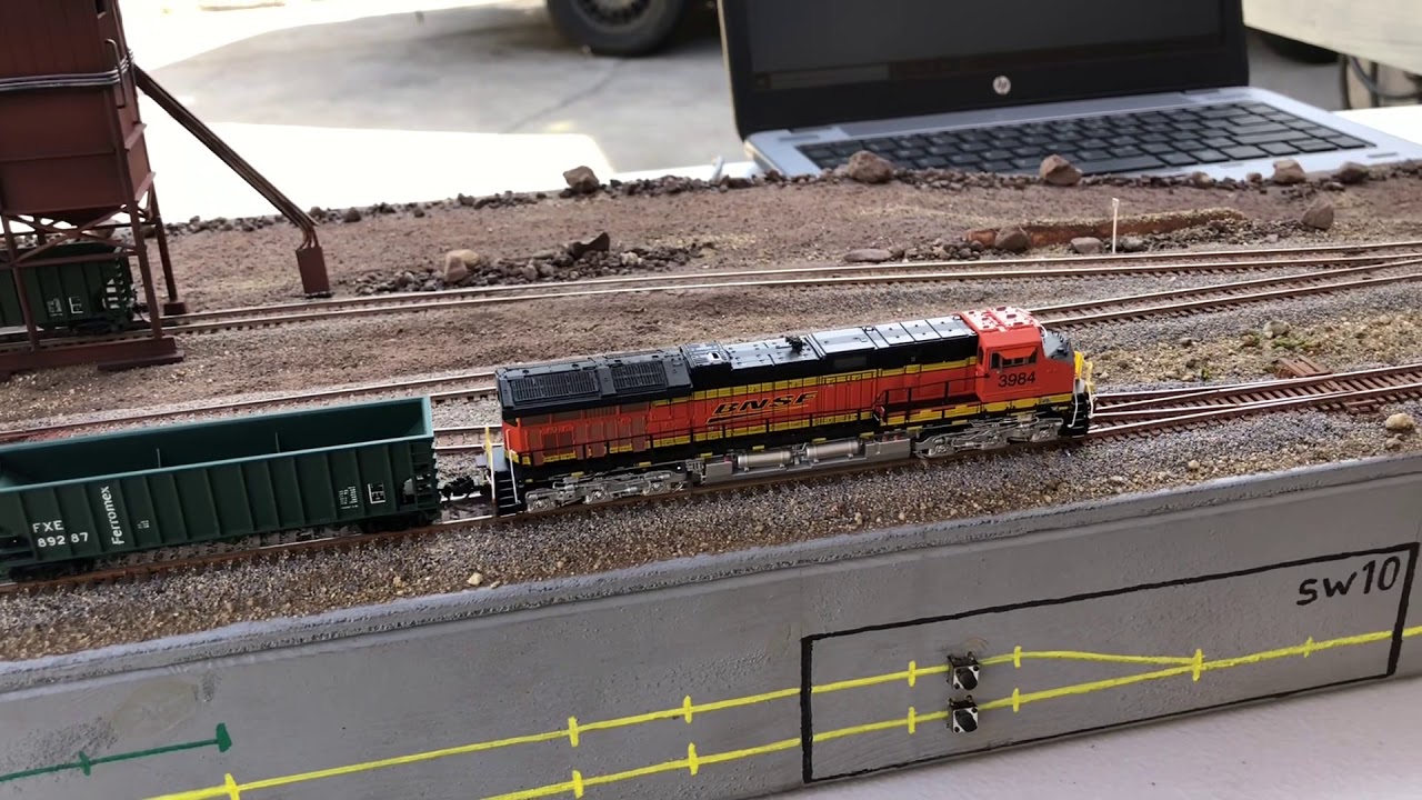 Coal loader N scale ( functional)
