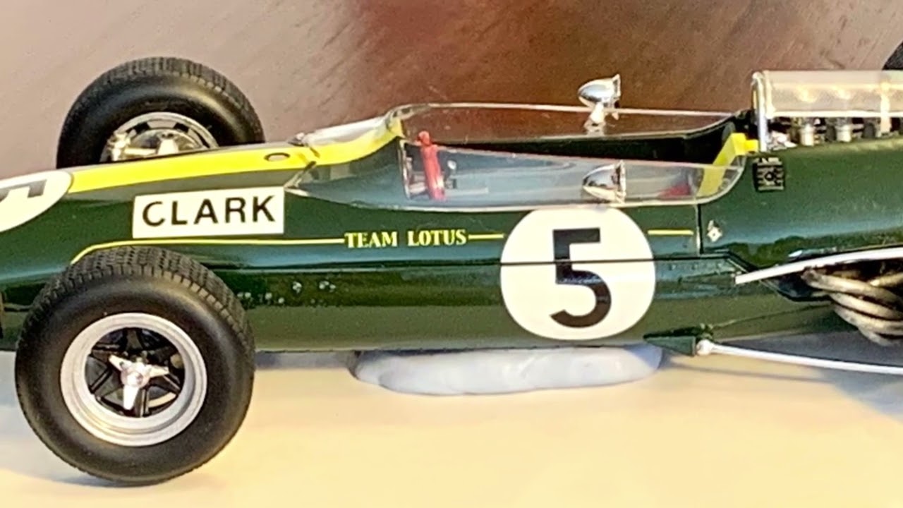 EBBRO 1/20 Lotus 33