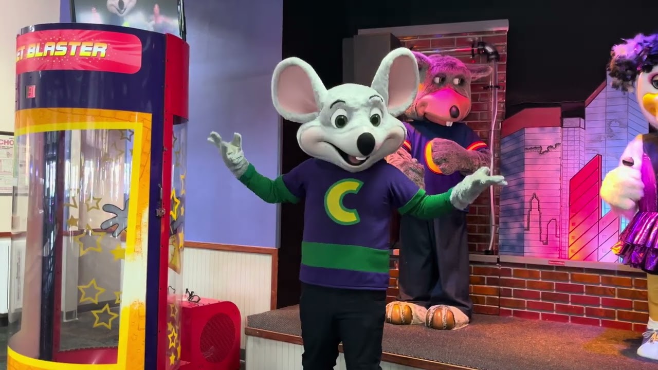 Chuck E. Cheese Hicksville - Chuck E Strut Live!
