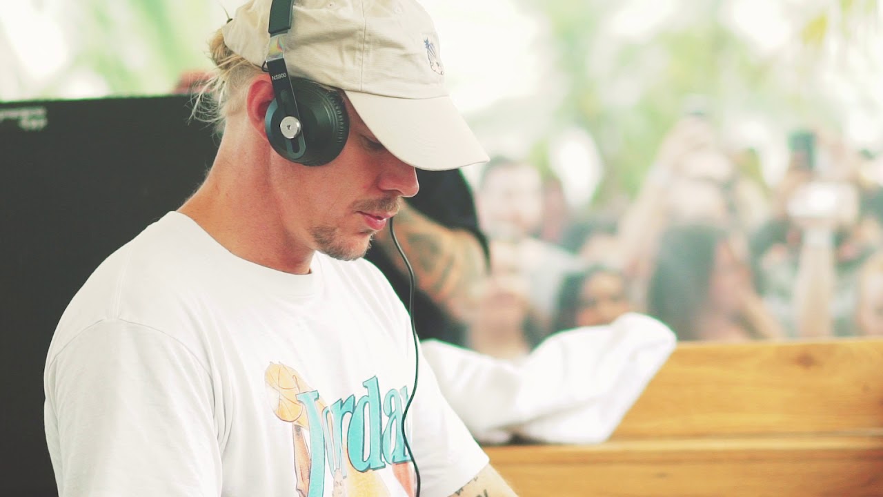 Cabana Pool Bar feat. Diplo