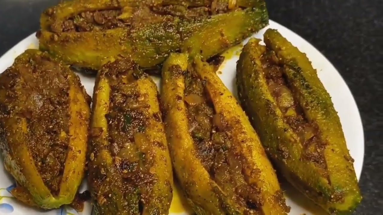 बिना कड़वाहट के करेले की टेस्टी सब्ज़ी | ये ट्रिक जान लो तो करेला सबको पसंद आएगा