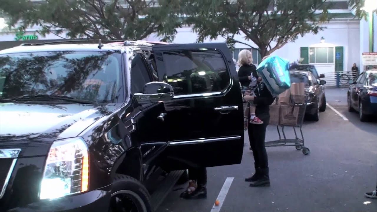 Gwen Stephani and Gavin Rossdale take Kingston Zuma shopping in Beverly Hills
