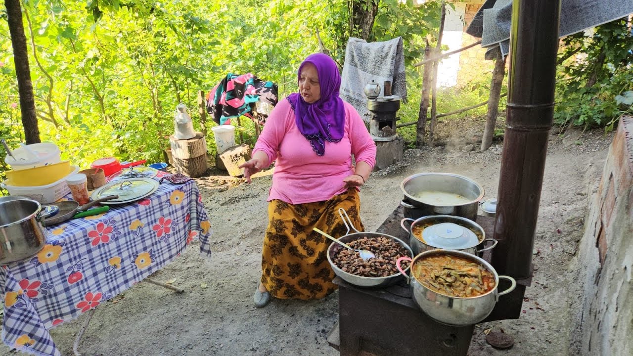 KUZİNEMDE CENAZE İÇİN TAZİYE YEMEKLERİMİ HAZIRLADIM 😔😔