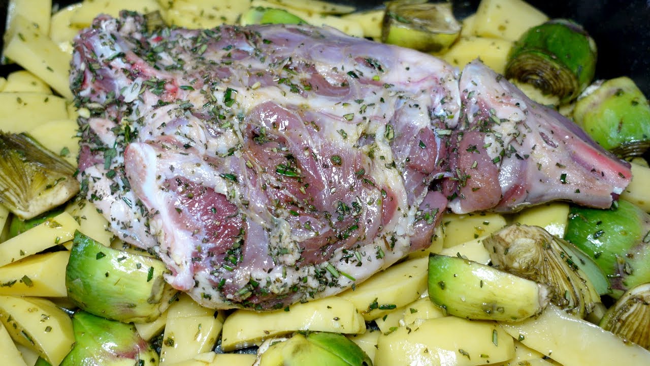 Così buona che nessuno crederà quanto è facile: ecco il mio agnello al forno