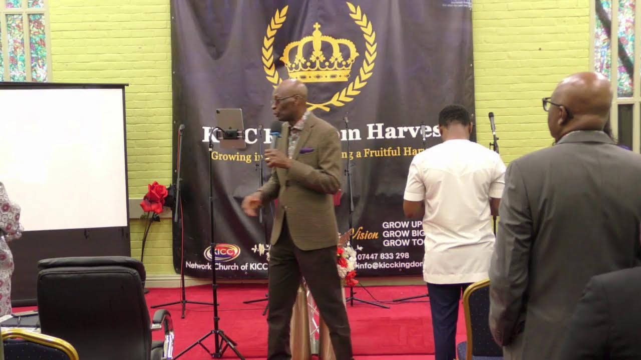 SUPER SUNDAY OF THANKSGIVING & COMMUNION SERVICE (PSALM 34:1-3)