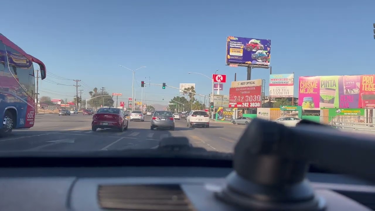 Lazaro Cardenas y 11 